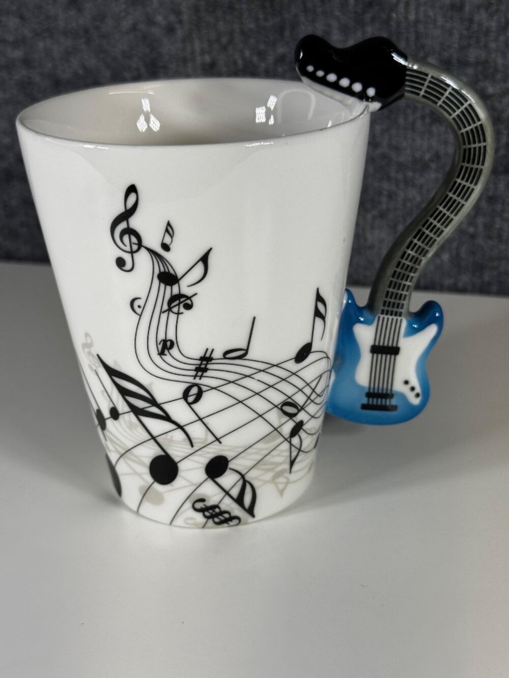 H Lanhong Guitar Handle Ceramic Mug Music Notes Design Unique Coffee Cup
